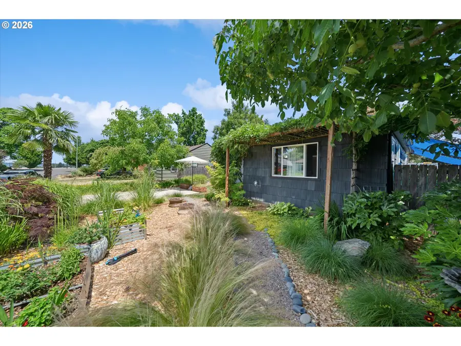 4902 NE 78th Ave, Portland, OR 97218 - #3
