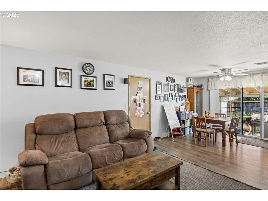 315 Columbia Loop Rd, Roseburg, OR 97471 - Image #3