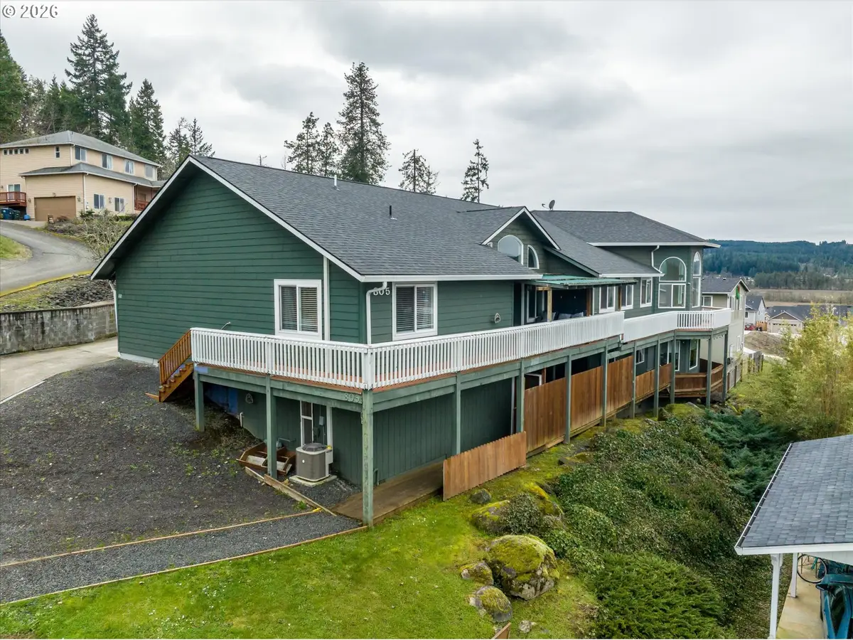 805 Queens Ave, Creswell, OR 97426 - #1