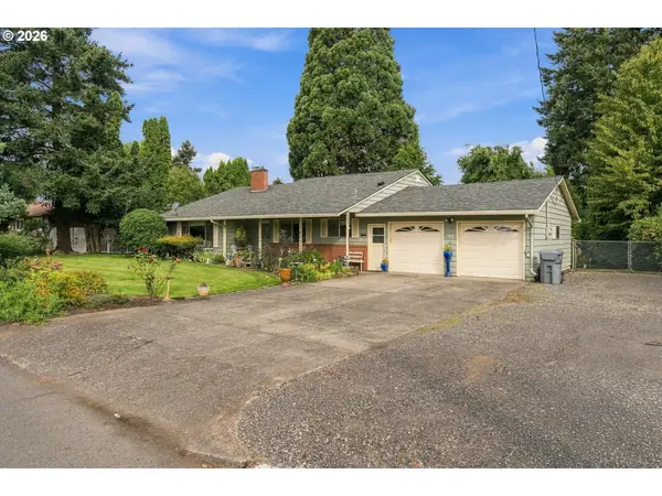 142 NE 10th Ave, Canby, OR 97013