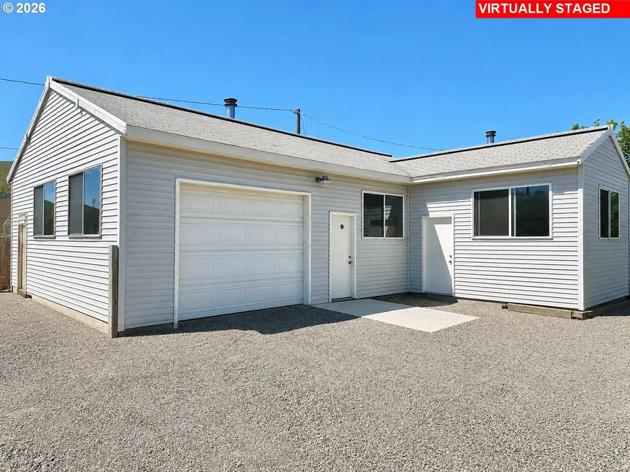 2323 Failing Ave, Baker City, OR 97814 - #2