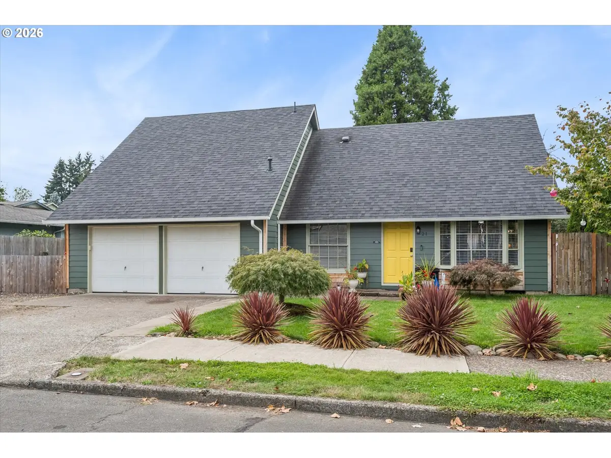 21 NE 194th Ave, Portland, OR 97230 - #1
