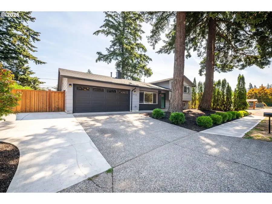 712 NE 195th Ave, Portland, OR 97230 - #3