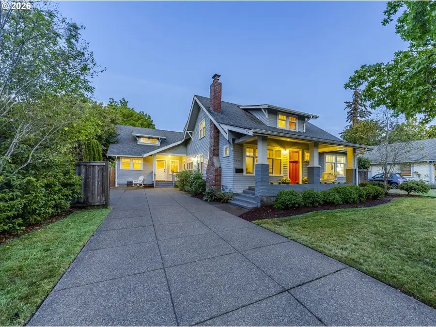 1545 Villard St, Eugene, OR 97403 - #3