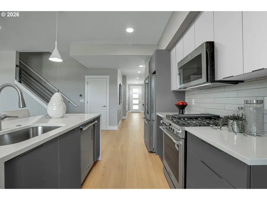 16489 NW Liberty St, Portland, OR 97229 - #2