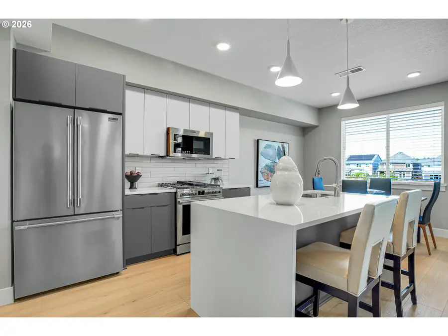 16489 NW Liberty St, Portland, OR 97229 - #3