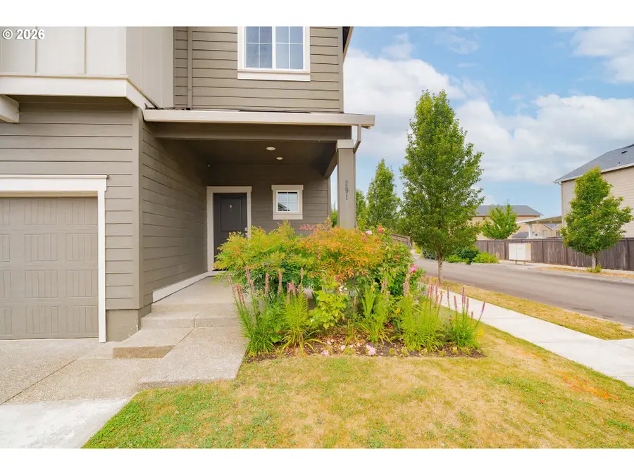 291 N 34th Ct, Ridgefield, WA 98642 - #3