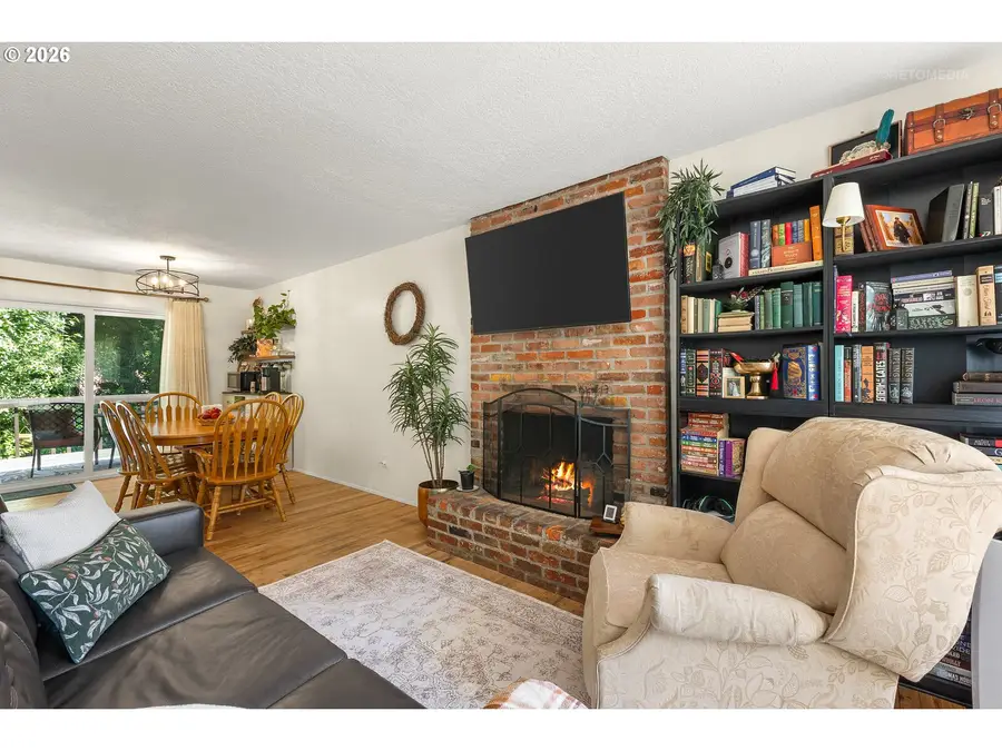 203 Eluria St, Oregon City, OR 97045 - #3