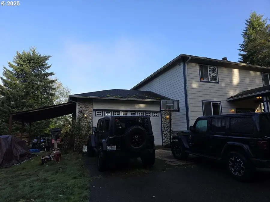 2929 S Fork Rd, Raymond, WA 98577 - Image #2