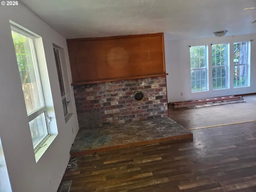 525 King Salmon, Hammond, OR 97121 - #3