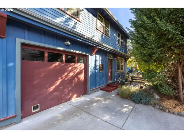2060 Martha Ln, HoodRiver, OR 97031
