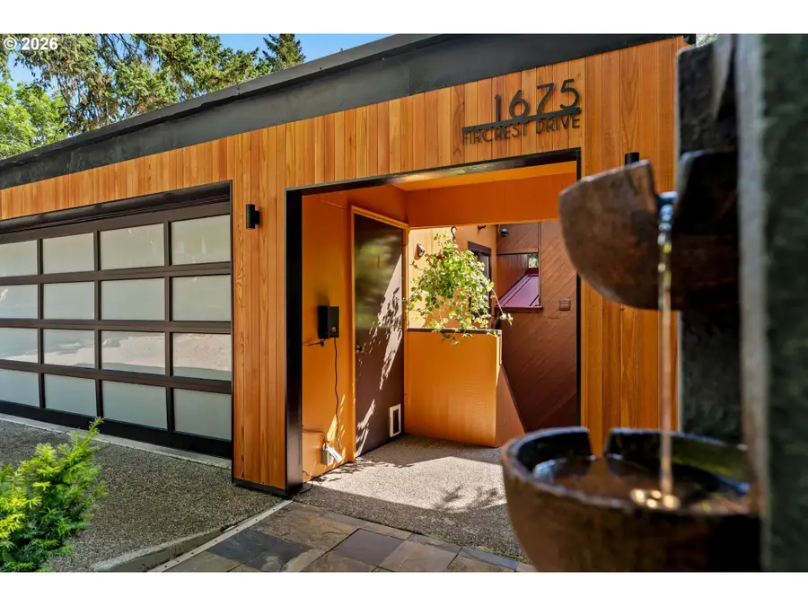 1675 Fircrest Dr, Eugene, OR 97403 - #3