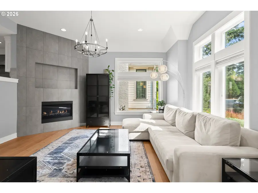 378 9th St, Lake Oswego, OR 97034 - #3