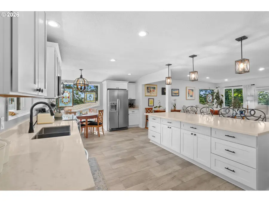 8265 SW Canyon Ln, Portland, OR 97225 - #3