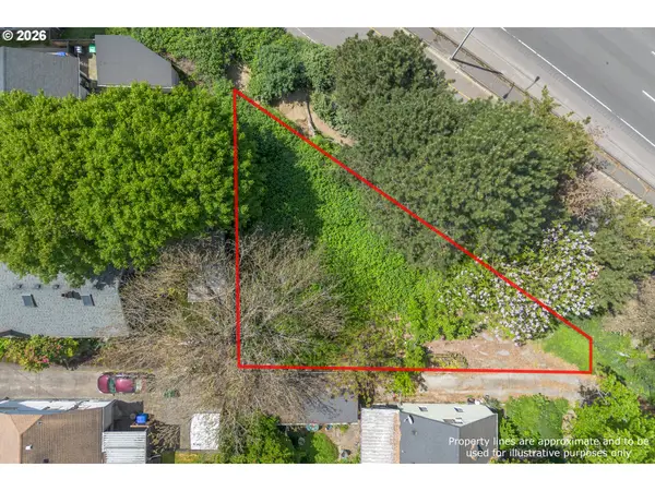 NE Clackamas St, Portland, OR 97232