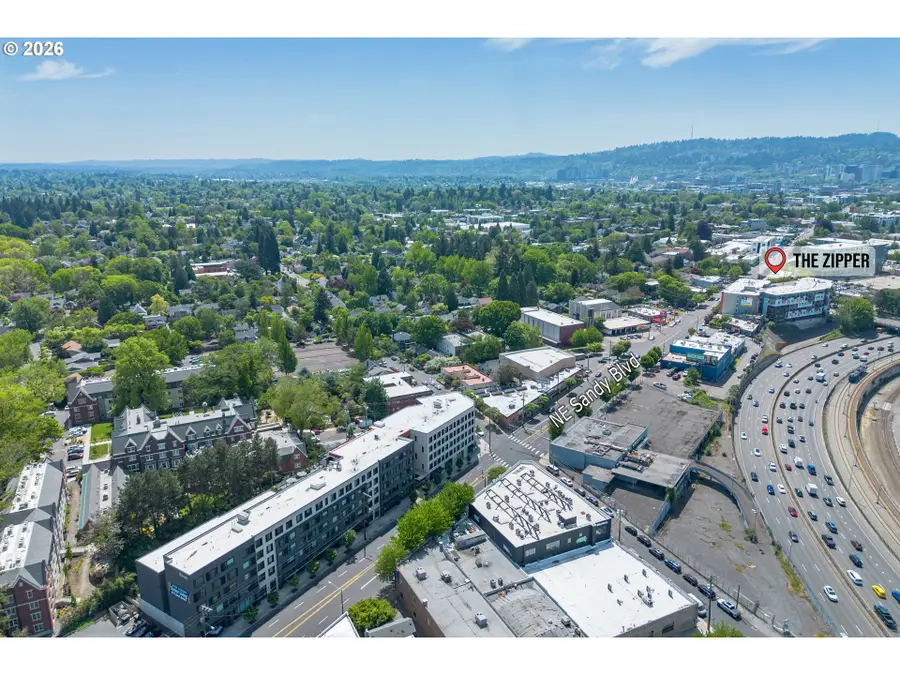 NE Clackamas St, Portland, OR 97232 - #3