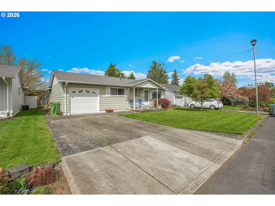 1550 Rainier Rd, Woodburn, OR 97071 - #3