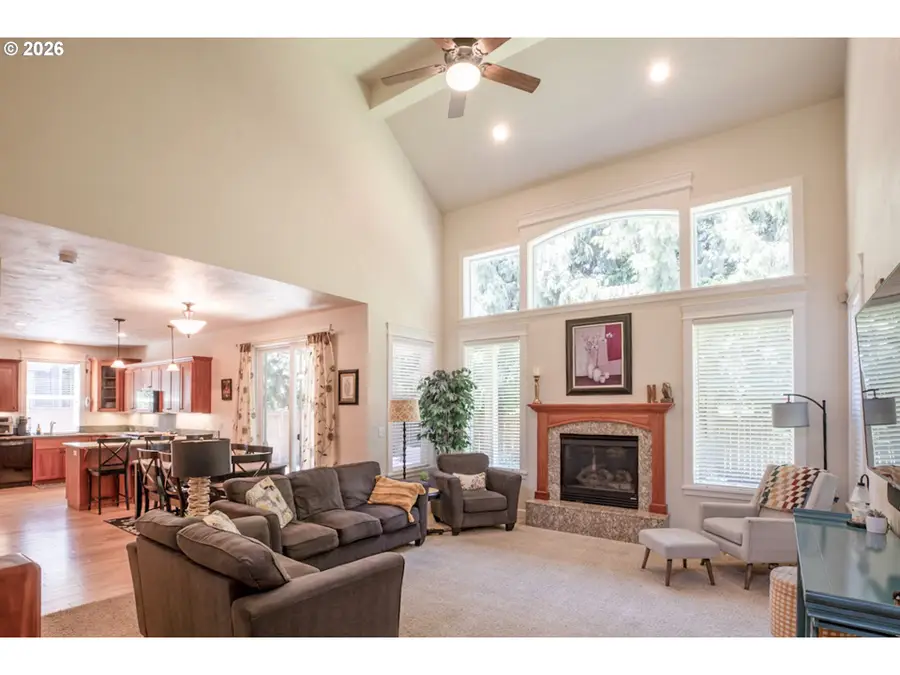 2552 Crowther Dr, Eugene, OR 97404 - #3