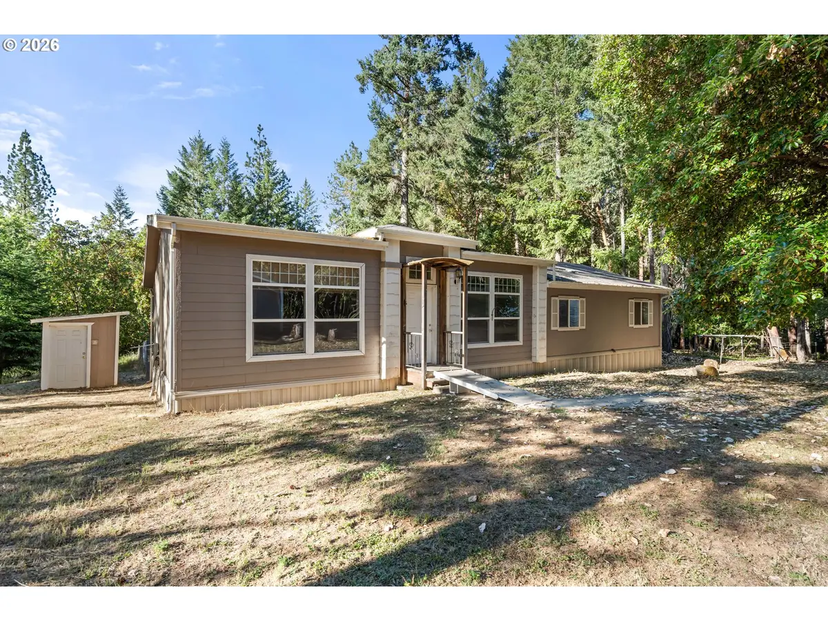 351 Board Shanty Creek Rd, Grants Pass, OR 97527 - #1