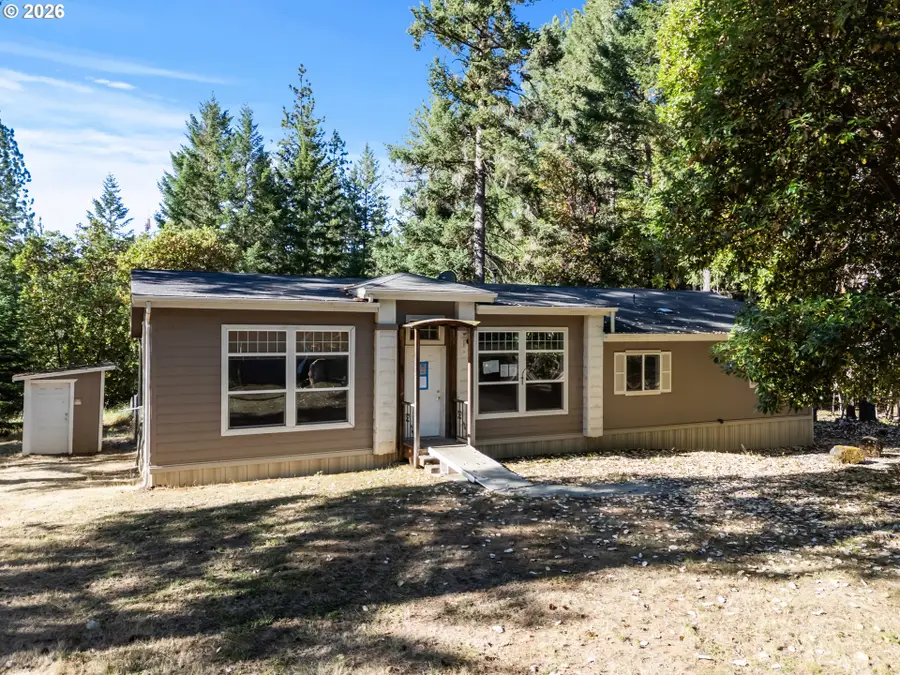 351 Board Shanty Creek Rd, Grants Pass, OR 97527 - #2