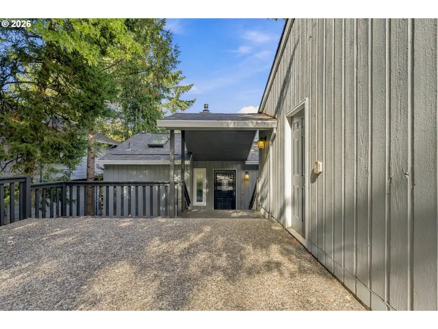 10023 SW Quail Post Rd, Portland, OR 97219 - #3