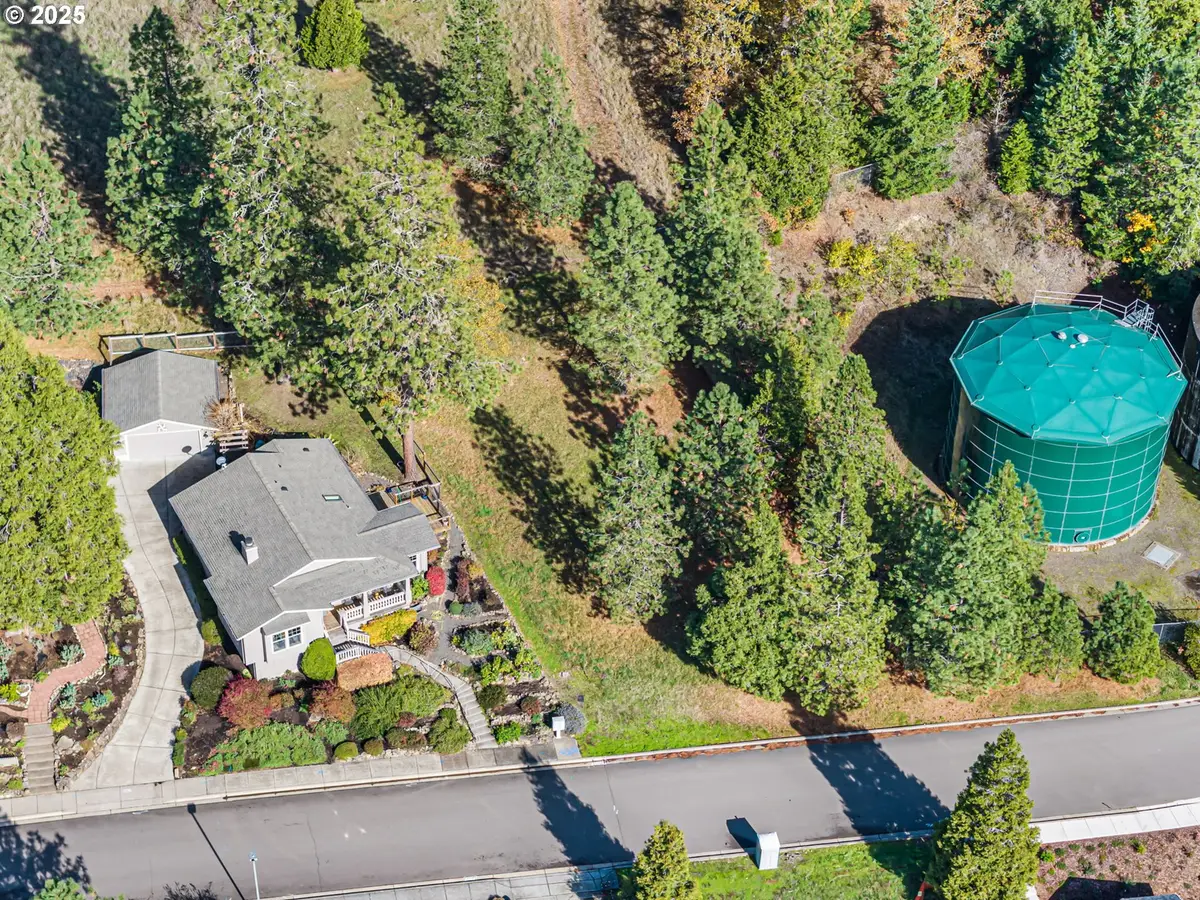 E 1st St, Lowell, OR 97452 - Image #1