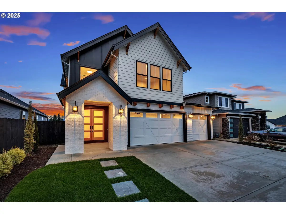 231 W Koa St, Washougal, WA 98671 - #1