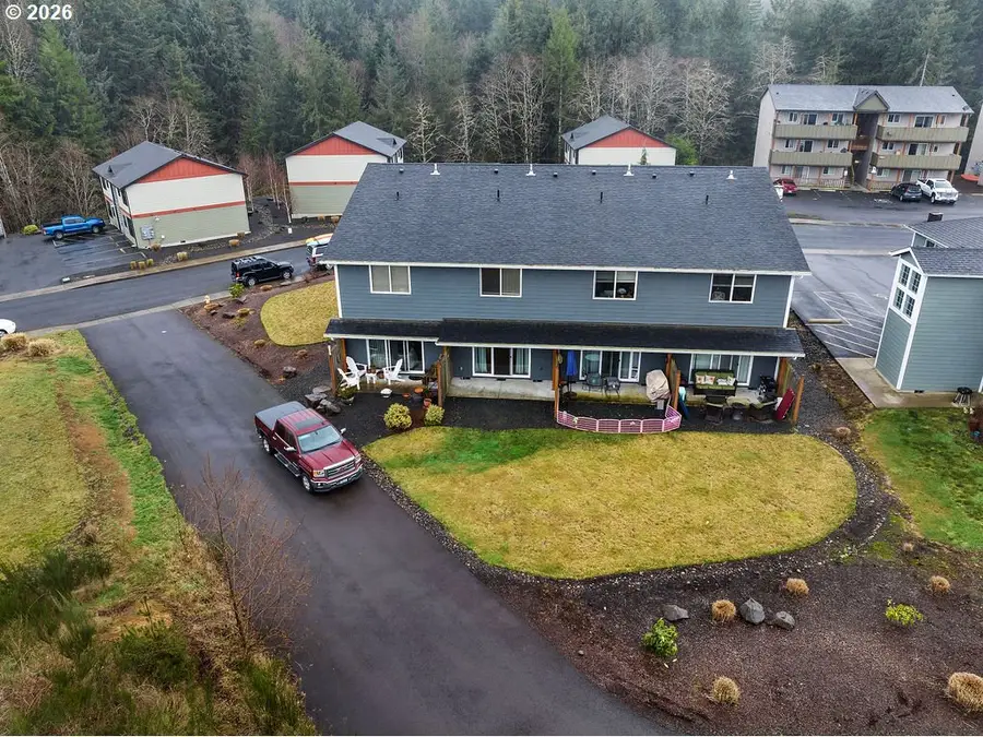 1524 SE Honeysuckle Loop, Warrenton, OR 97146 - #2