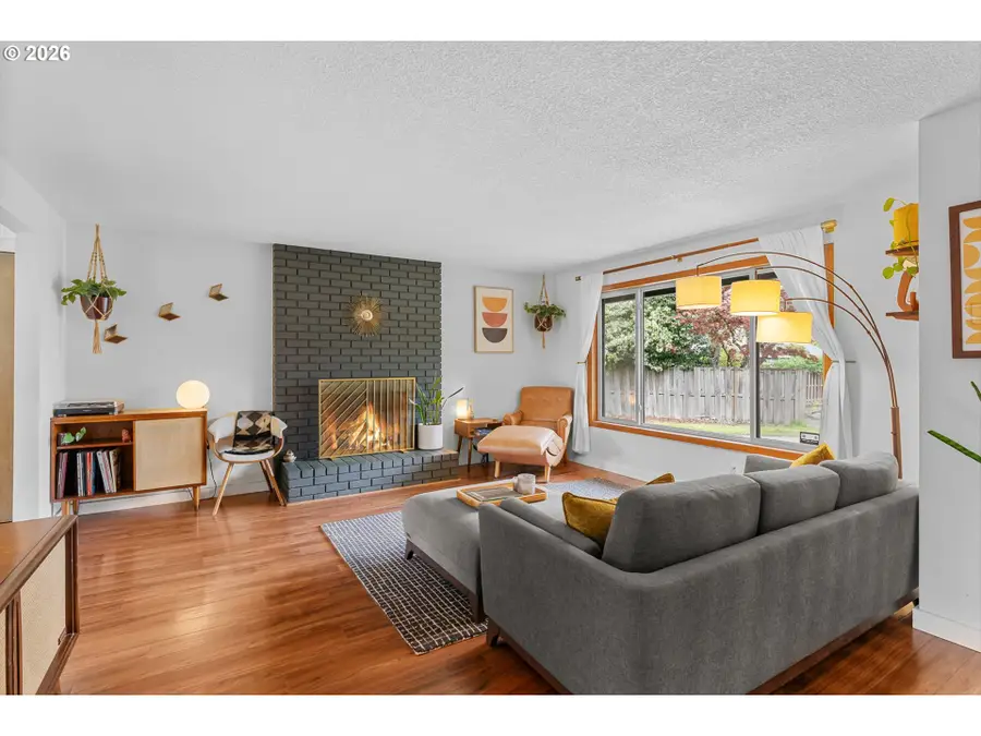 990 SW 191st Ct, Beaverton, OR 97003 - #2