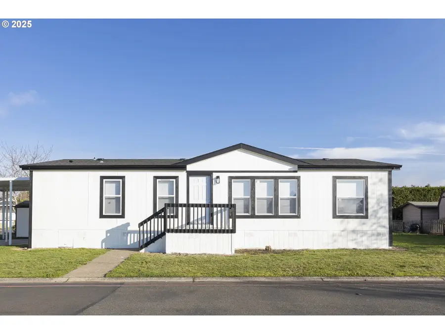 911 York St #82, Aumsville, OR 97325 - Image #2