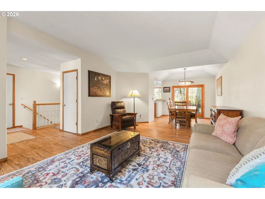 4251 Riverview Dr, West Linn, OR 97068 - #2