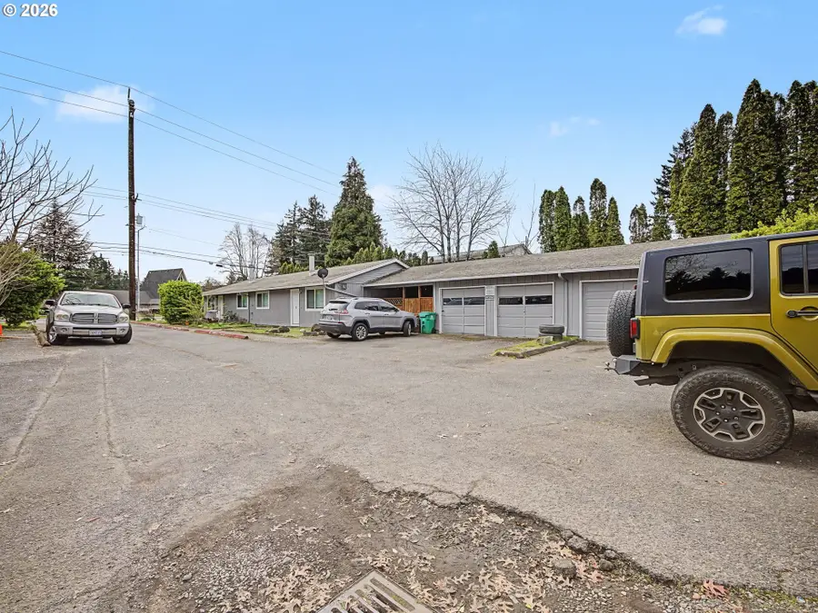 18635 SE Division St, Gresham, OR 97030 - #3