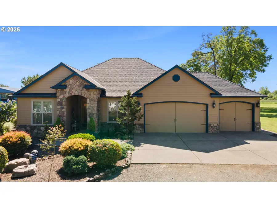 12430 S Oak Grove Rd, Canby, OR 97013 - #2
