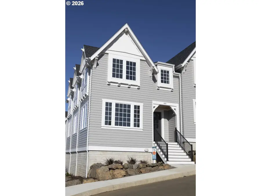 401 NE Moonwake Ln #14, Depoe Bay, OR 97341 - #3