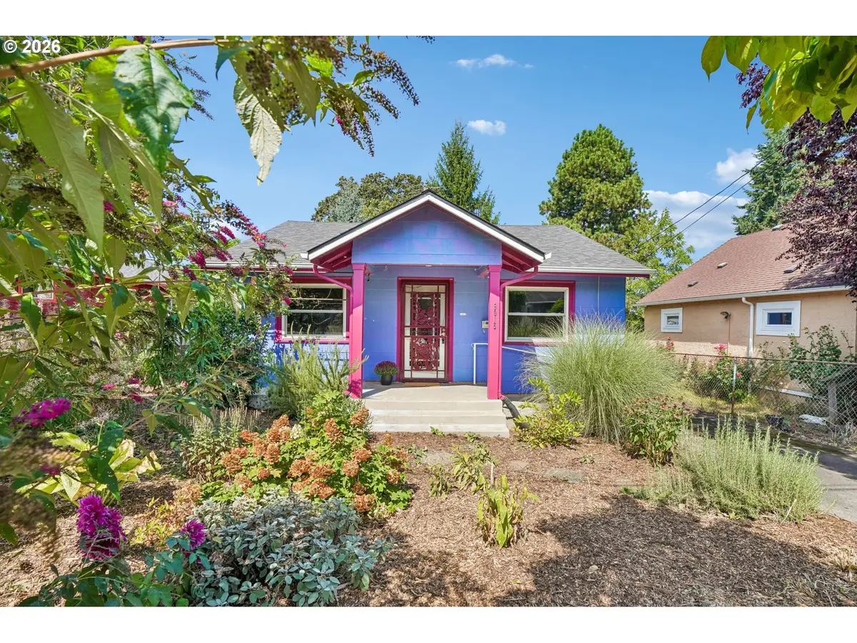 9015 NE Humboldt St, Portland, OR 97220 - #1