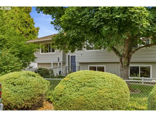 411 Gertrude Dr, Dallesport, WA 98617