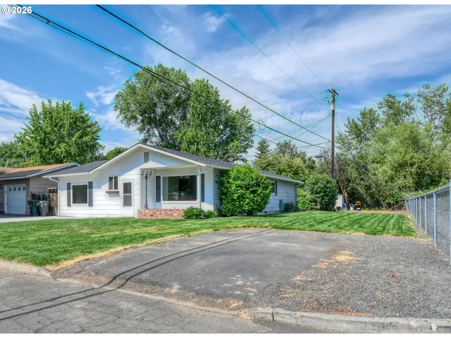 1303 SW 41st St, Pendleton, OR 97801 - #3