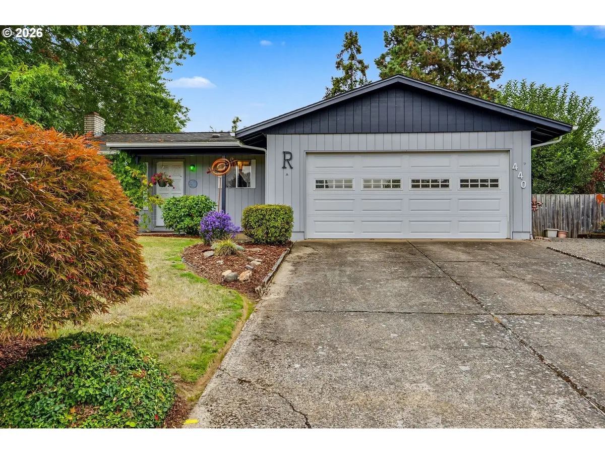 440 W College St, Mount Angel, OR 97362 - #1