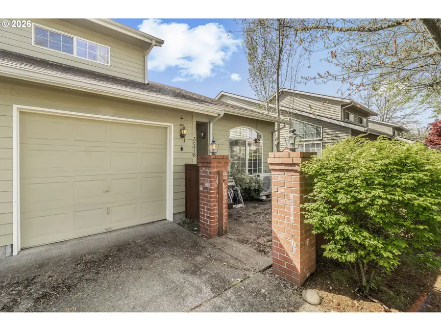 3576 Westleigh St, Eugene, OR 97405 - #2