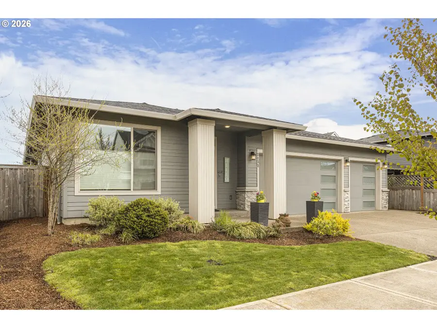 2132 NW Mcgarey Dr, McMinnville, OR 97128 - #2