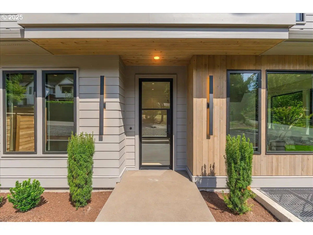 990 Lund St, Lake Oswego, OR 97034 - #1