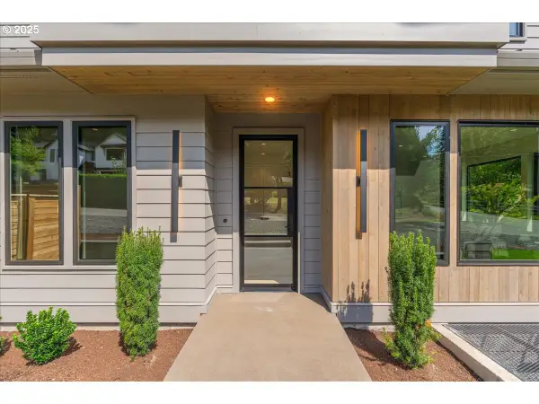 990 Lund St, LakeOswego, OR 97034