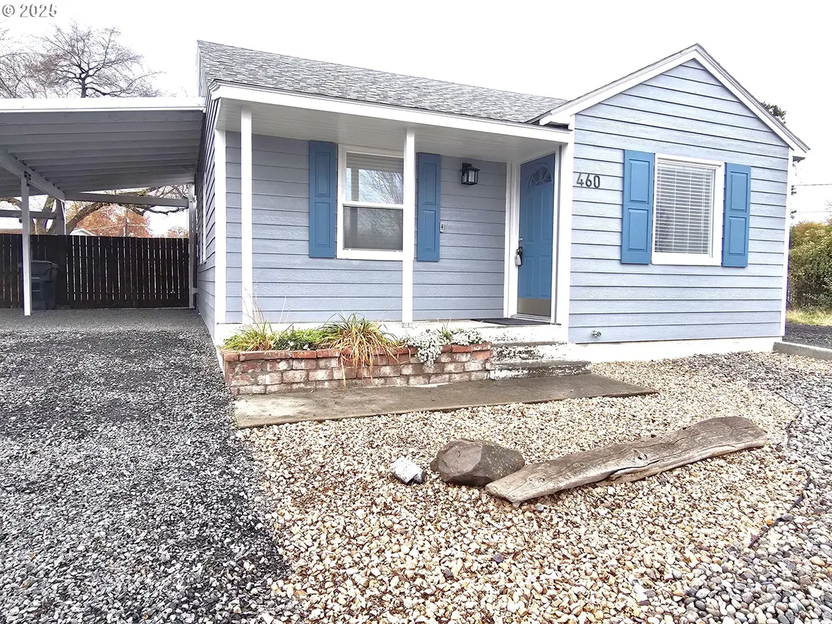 460 E Sunset Dr, Hermiston, OR 97838 - Image #1