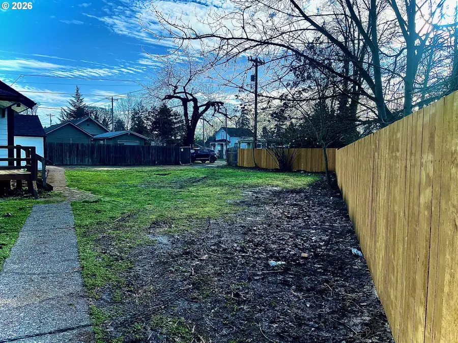 774 SE 18th St, Salem, OR 97301 - Image #2