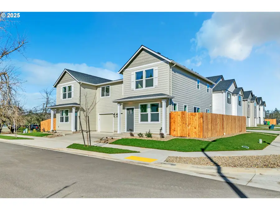 4356/4358 Kalmia St, Springfield, OR 97478 - #2