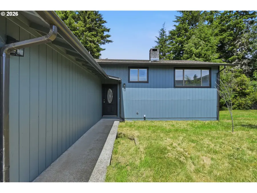 471 Camellia Ct, Reedsport, OR 97467 - #2
