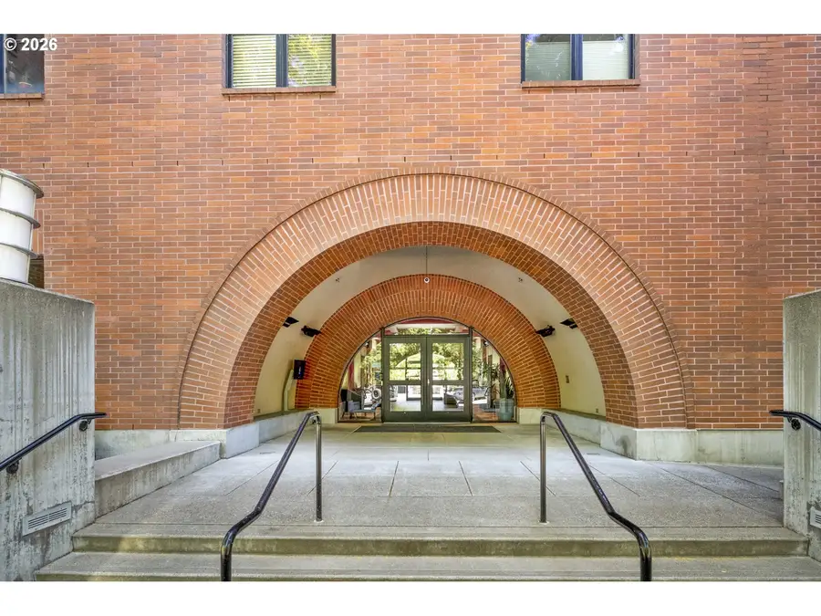 1030 NW Johnson St #321, Portland, OR 97209 - #2