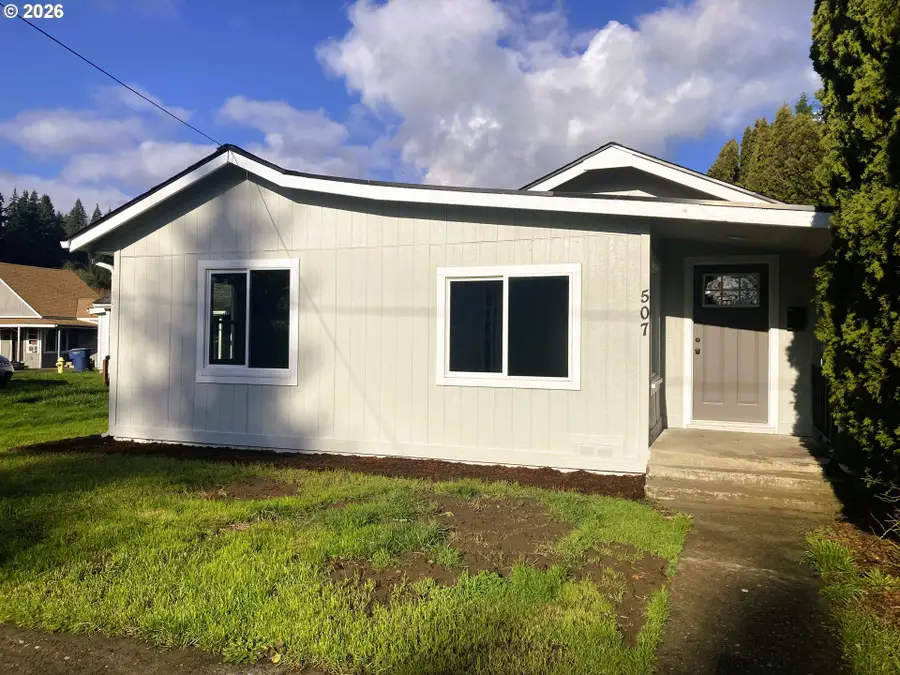 507 Clark St, Kelso, WA 98626 - Image #2