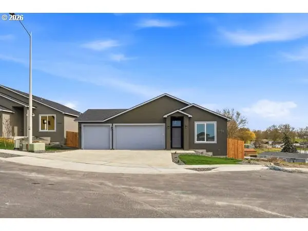 1758 NE 9th Pl, Hermiston, OR 97838 - #3