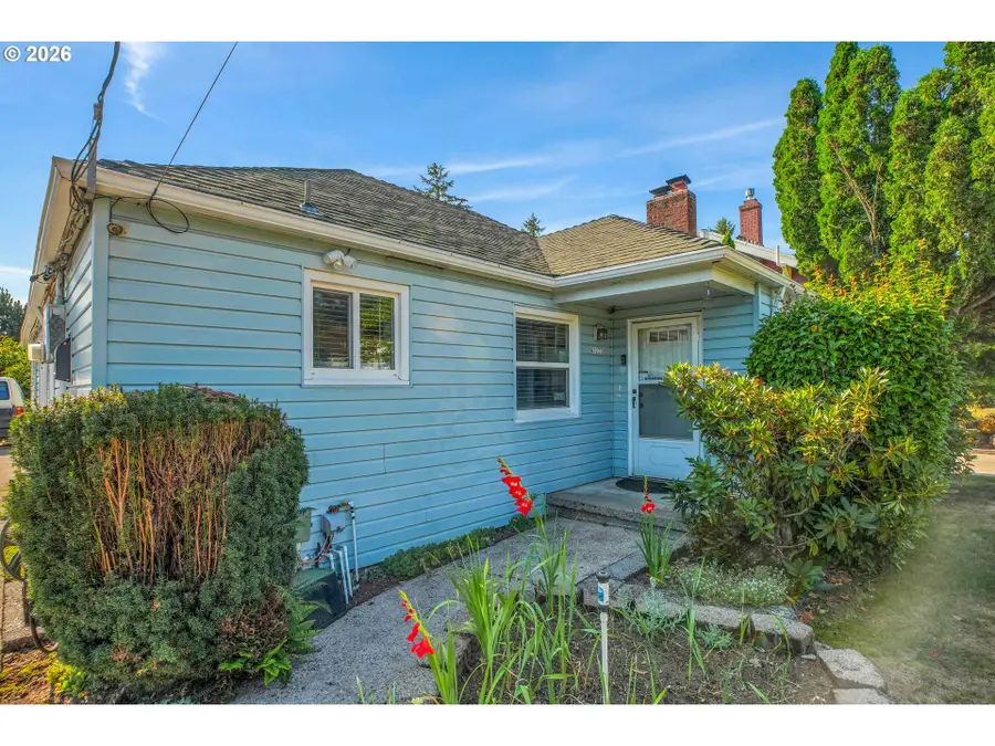 3225 SE 55th Ave, Portland, OR 97206 - #2